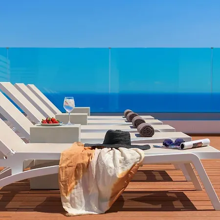 Hermes With Pool & Jacuzzi In 빌라