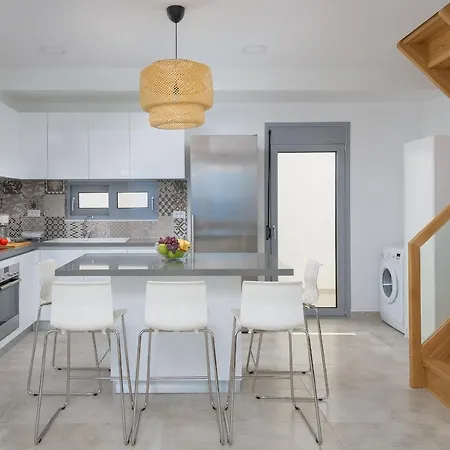 Hermes With Pool & Jacuzzi In 빌라 *