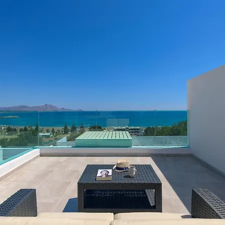 Hermes With Pool & Jacuzzi In Villa Líndos