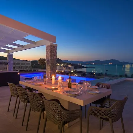 Hermes With Pool & Jacuzzi In Líndos