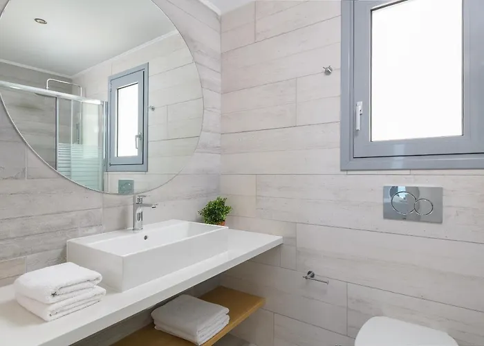 Hermes With Pool & Jacuzzi In * Líndosz