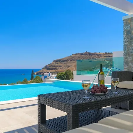 Hermes With Pool & Jacuzzi In