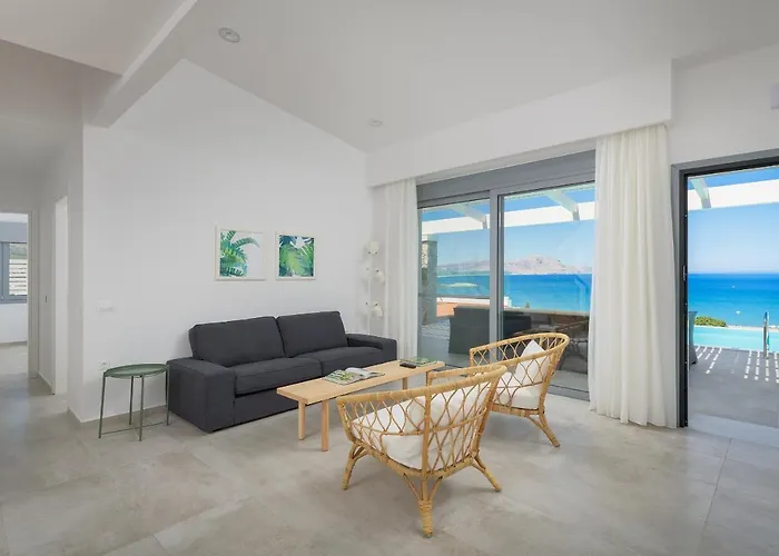 Hermes With Pool & Jacuzzi In Villa *