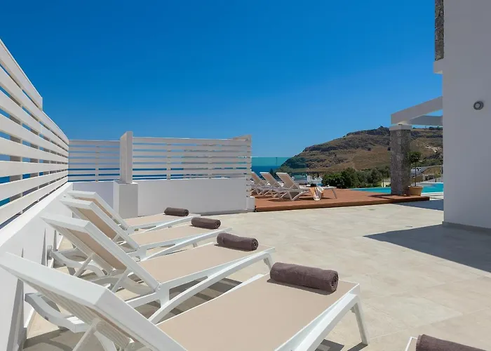 Hermes With Pool & Jacuzzi In Villa *