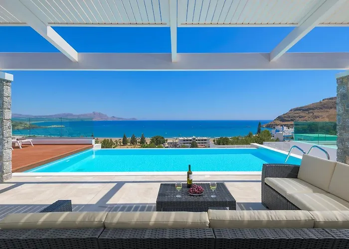 Hermes With Pool & Jacuzzi In *