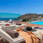 Hermes With Pool & Jacuzzi In Villa *