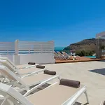 Hermes With Pool & Jacuzzi In Villa *