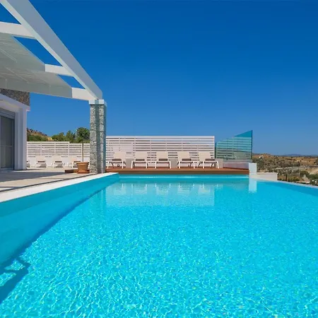 Hermes With Pool & Jacuzzi In Villa *